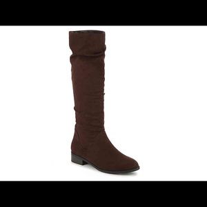•NWT• Kelly & Katie Lilyana Dark Brown Boot